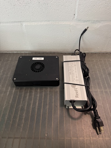 ReeFi Uno 2.0 Pro LED Fixture (PRE-OWNED) 